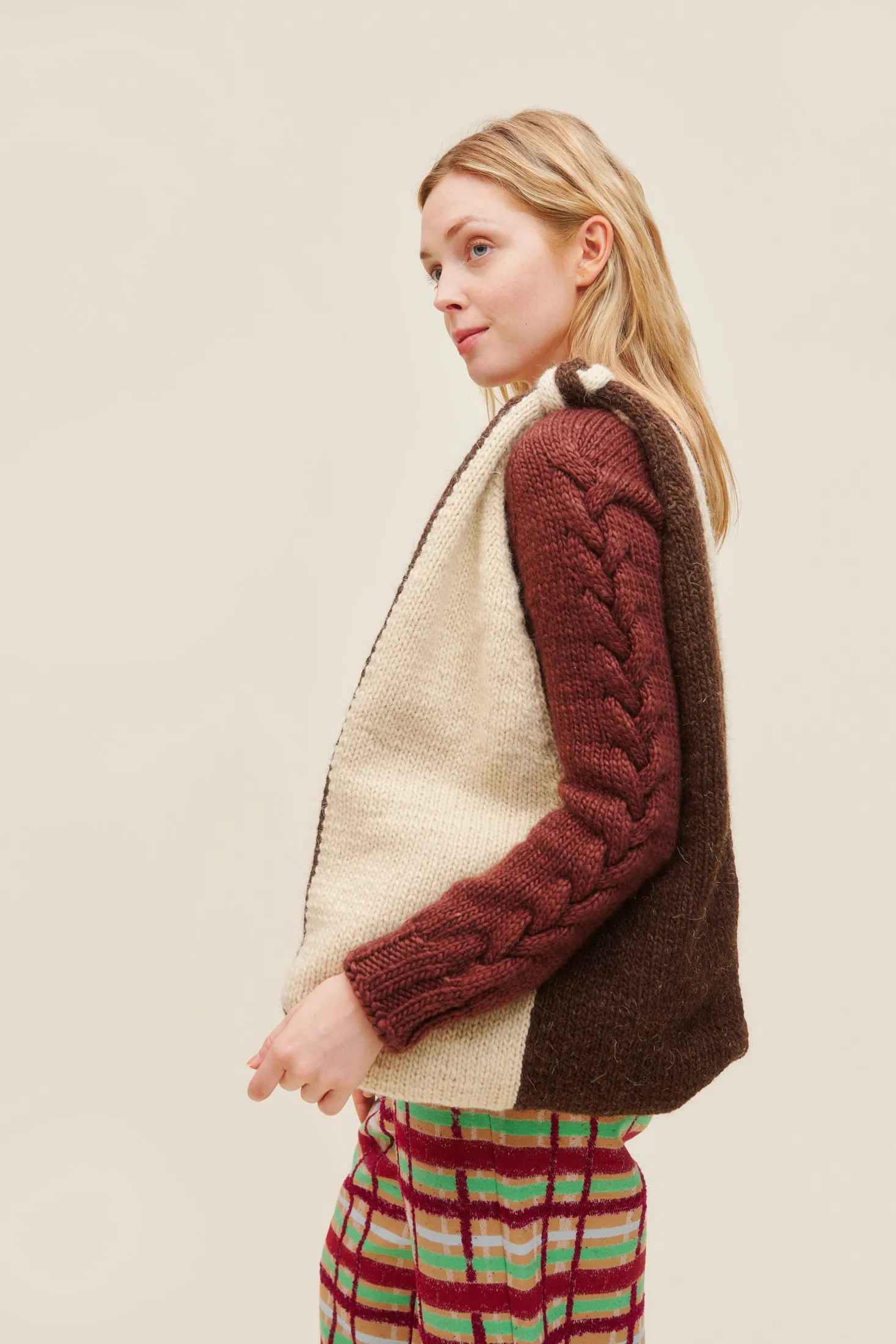 52 WEEKS OF CHUNKY KNITS BY LAINE PUBLISHING